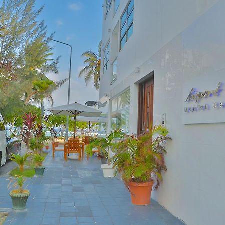 Airport Beach Hotel Hulhumale Εξωτερικό φωτογραφία