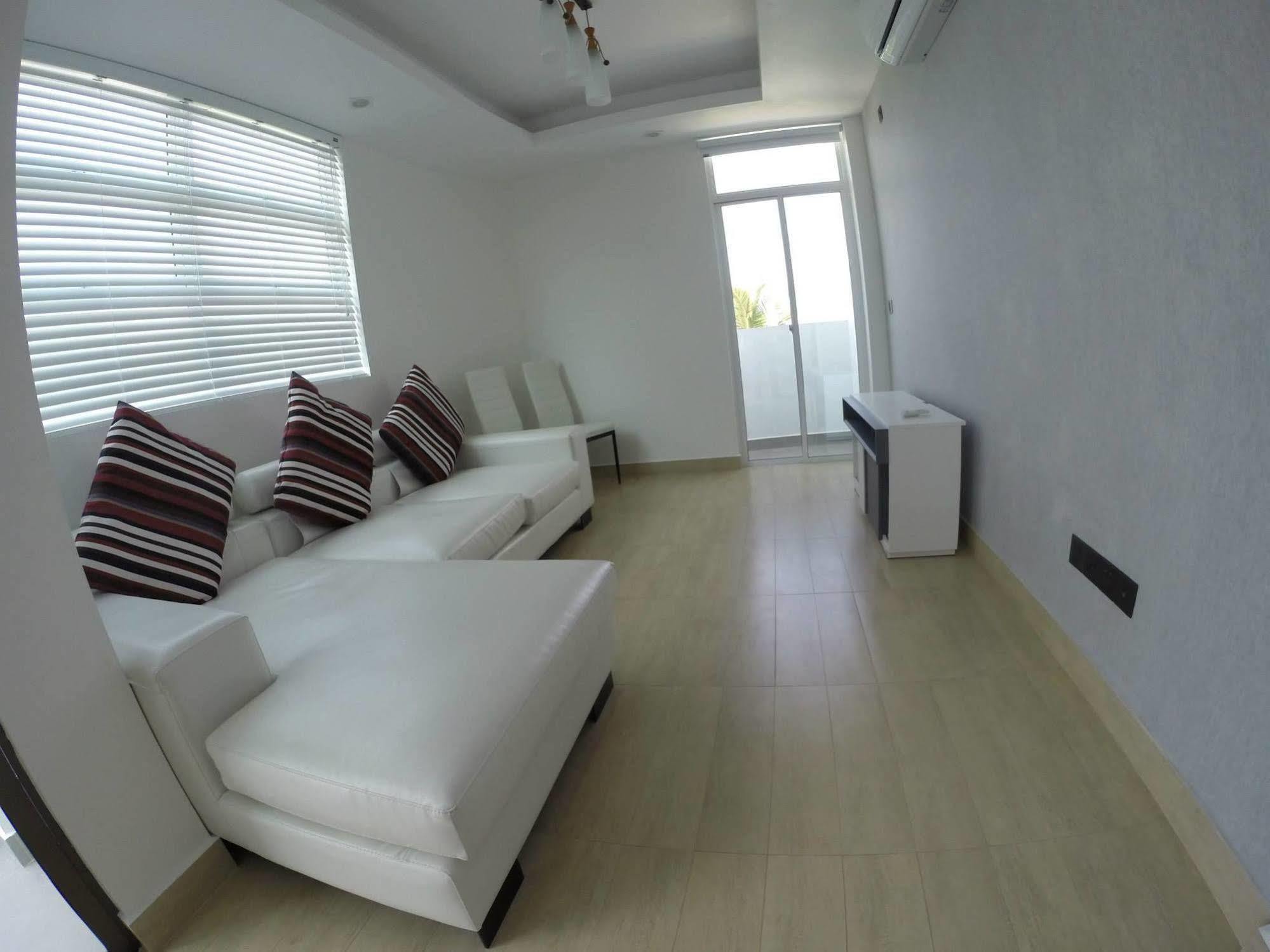 Airport Beach Hotel Hulhumale Εξωτερικό φωτογραφία