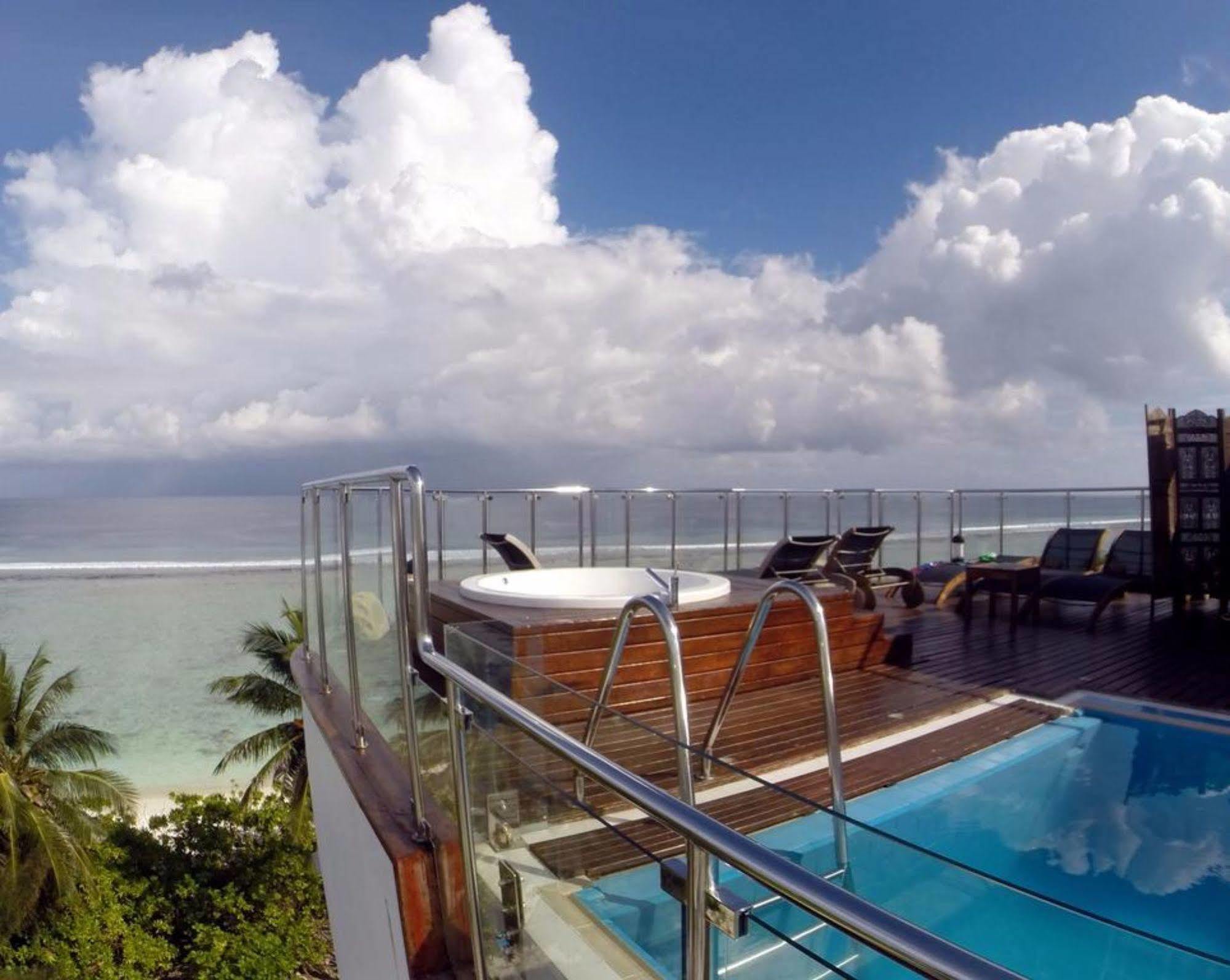 Airport Beach Hotel Hulhumale Εξωτερικό φωτογραφία